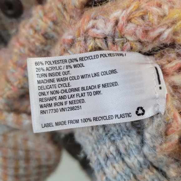 UNIVERSAL THREAD Rainbow Chunky Fuzzy Button Front Cardigan Sweater Size M - Picture 7 of 12